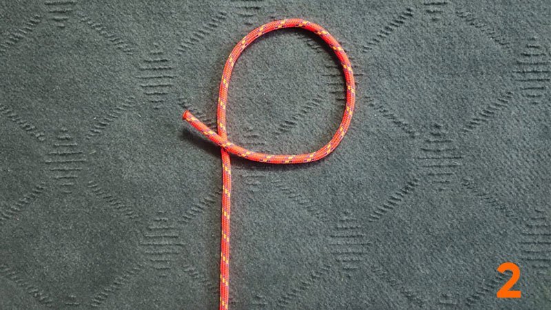 step-2_overhand-knot