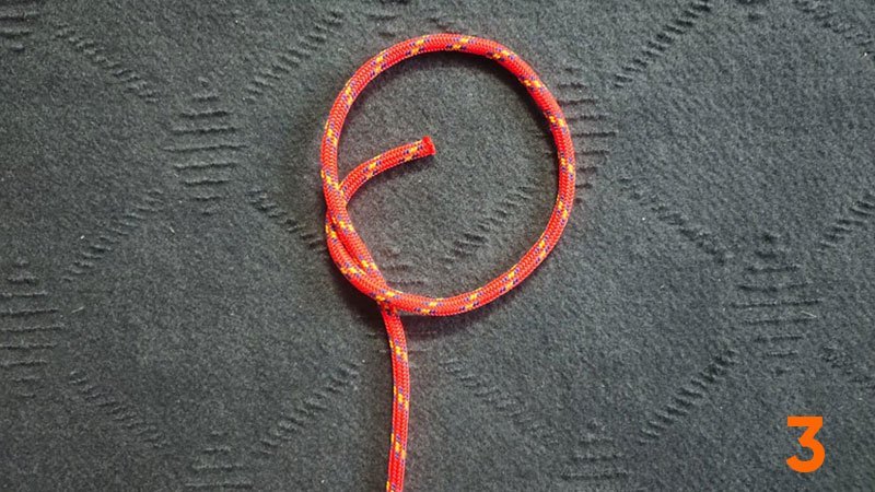 step-3_overhand-knot