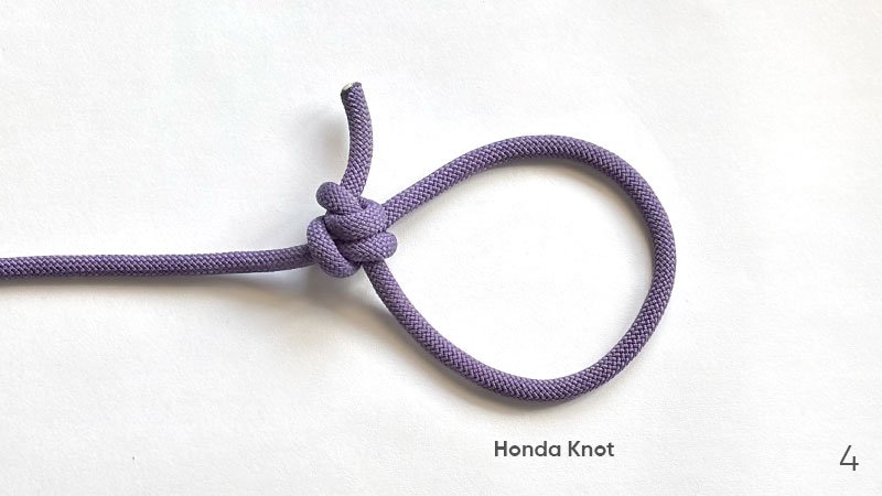 How to Tie a Lasso in 5 Easy Steps (With Pictures)