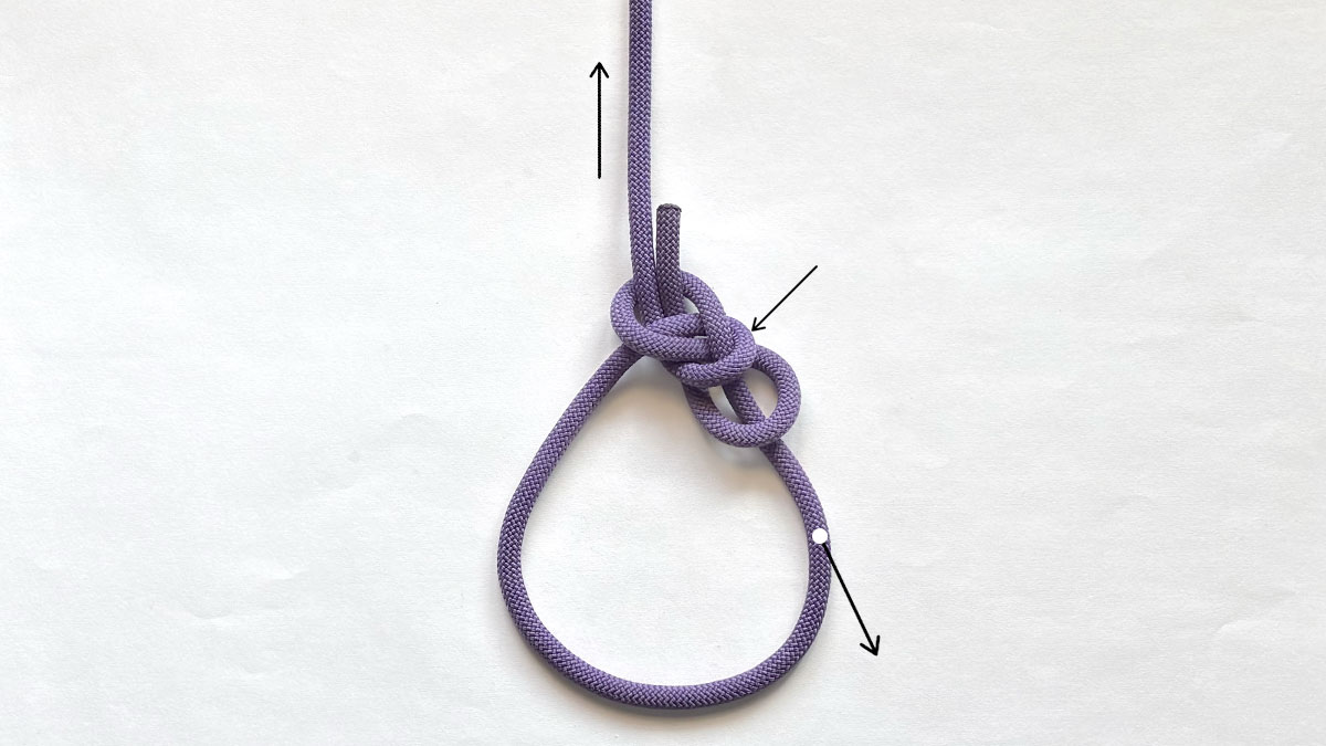 first-tighten-the-bottom-loop-and-standing-end