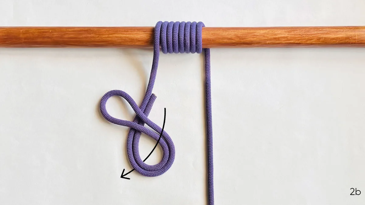tensionless-hitch-knot-step-2b