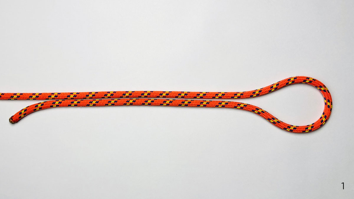 surgeon's-loop-knot-step-1