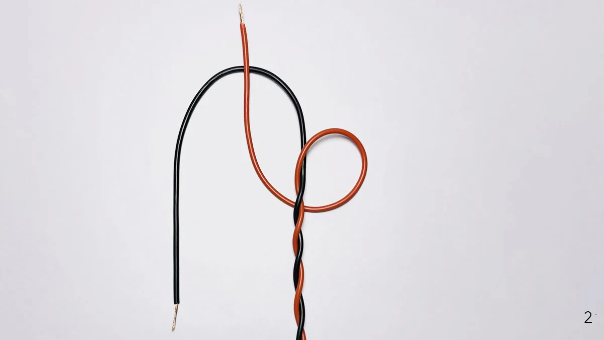 underwriter's-knot-step-2