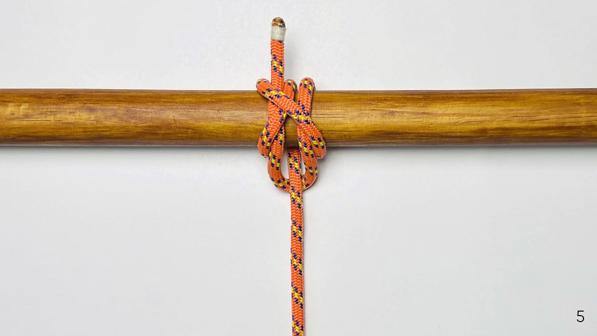 swing-hitch-knot-step-5