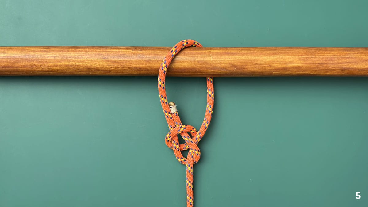 how-to-tie-a-bowline-knot-around-an-object-step-4