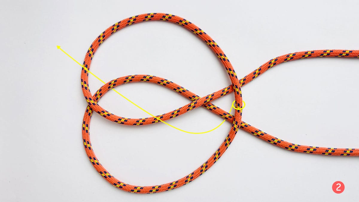 bottle-sling-knot-step2-how-to-tie-a-bottle-sling-knot