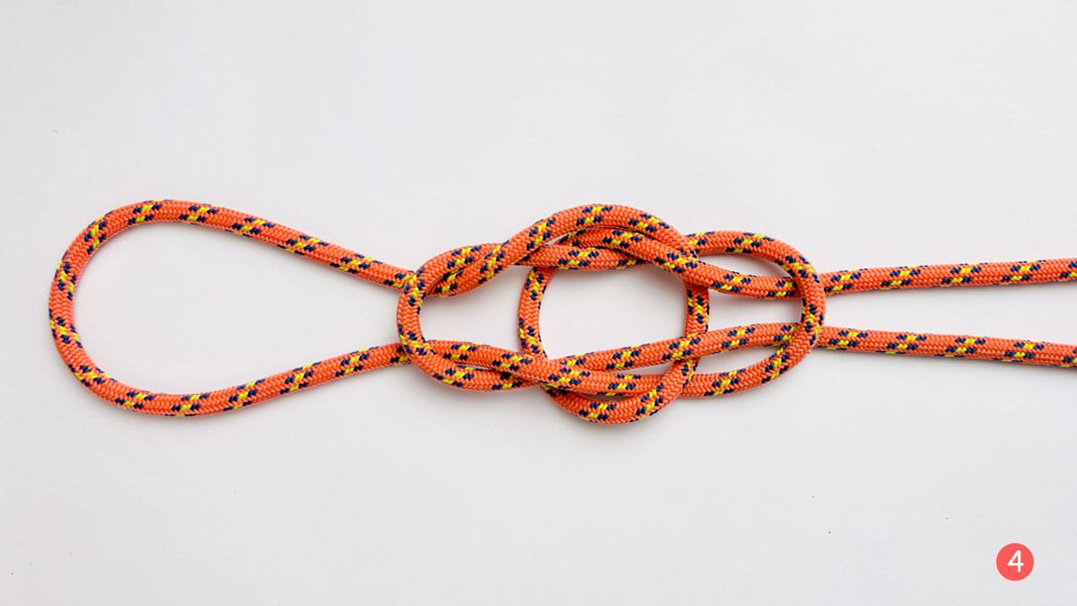 bottle-sling-knot-step4-how-to-tie-a-bottle-sling-knot