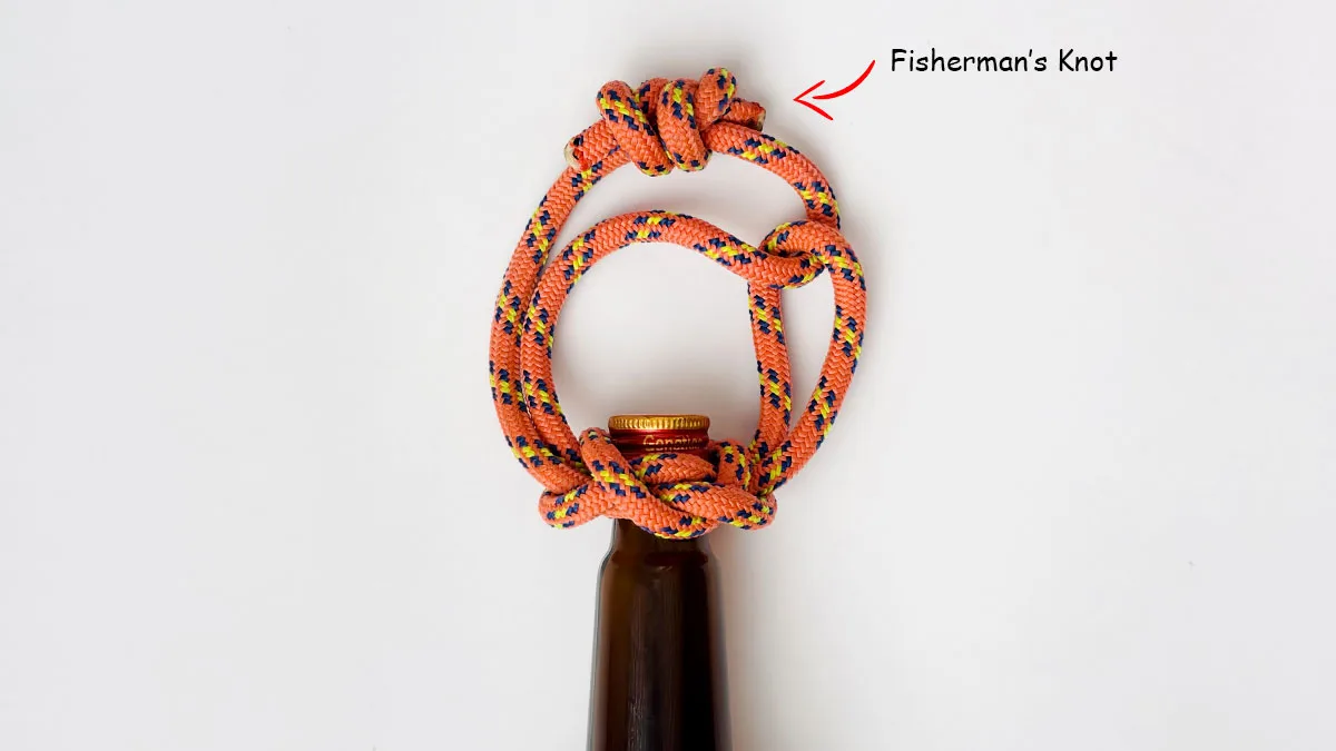 bottle-sling-knot-with-a-carry-handle-using-the-fisherman's-knot
