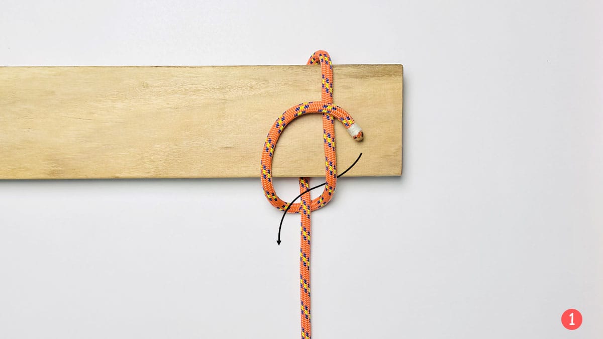 how-to-tie-a-butcher's-knot-step-1