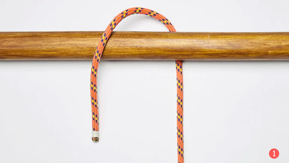 how-to-tie-a-jam-hitch-knot-step-1
