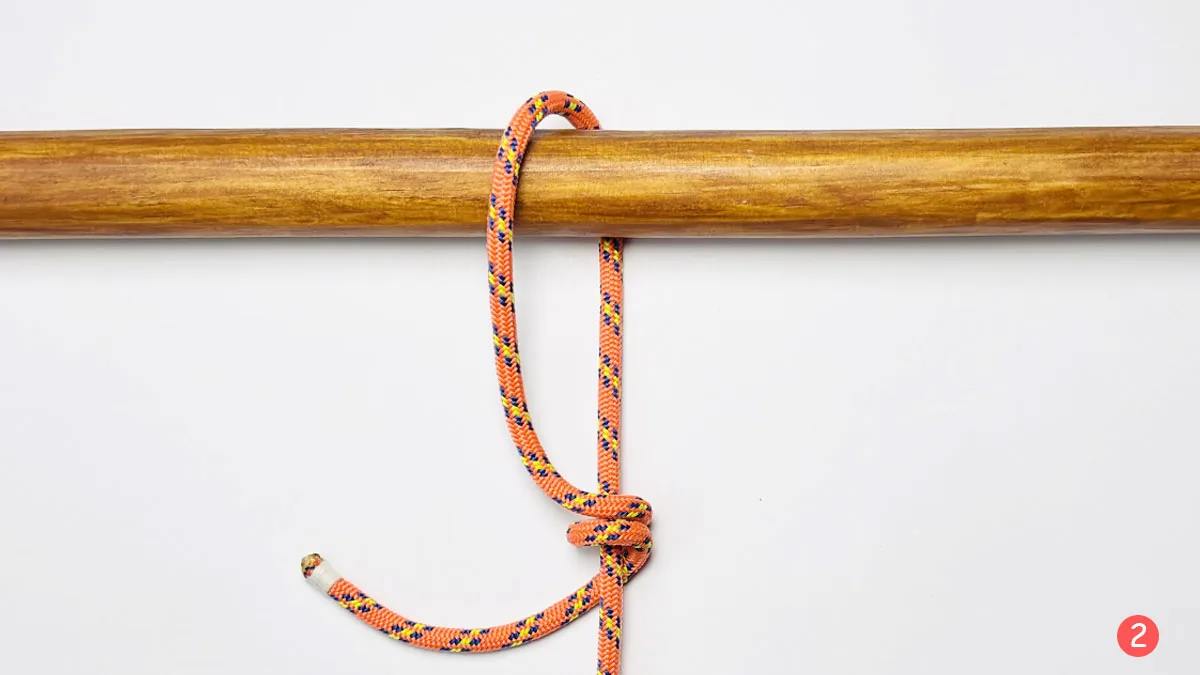 how-to-tie-a-jam-hitch-knot-step-2
