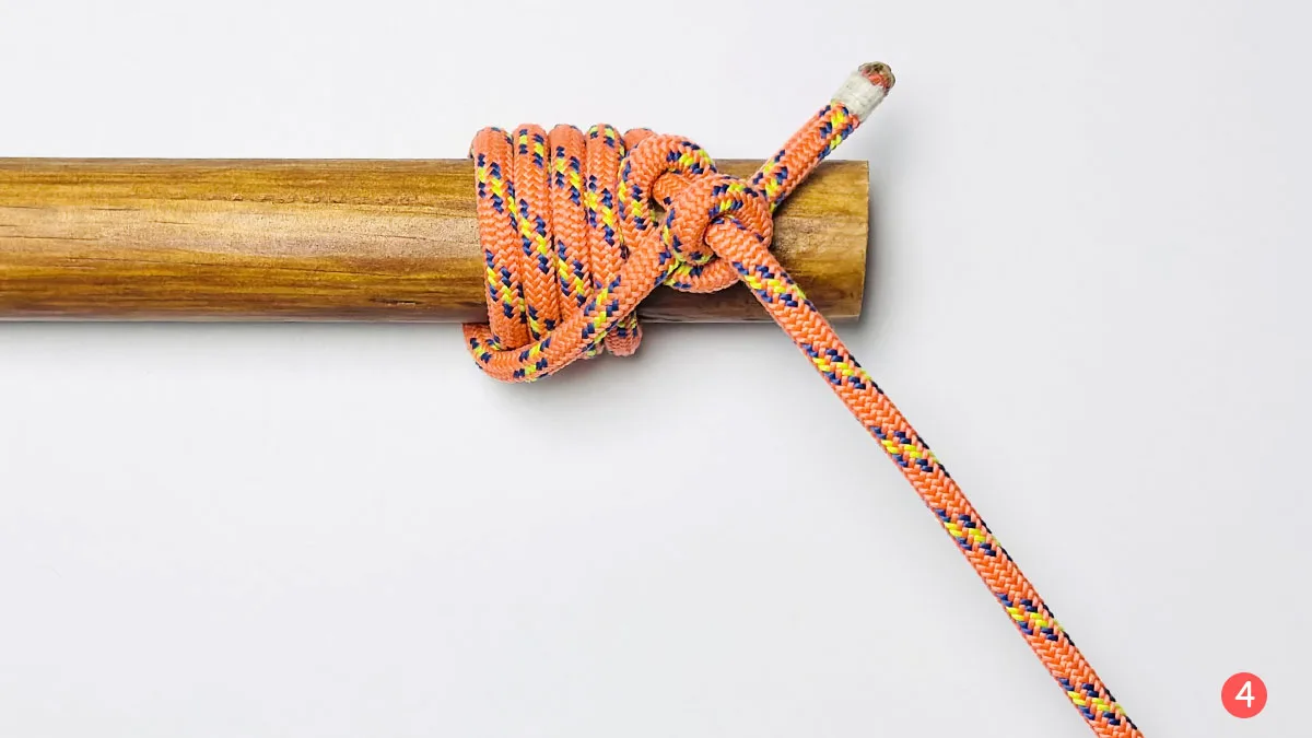 how-to-tie-a-pipe-hitch-knot-step-4