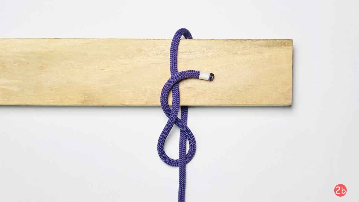 packer's-knot-step2b-how-to-tie-a-packer's-knot