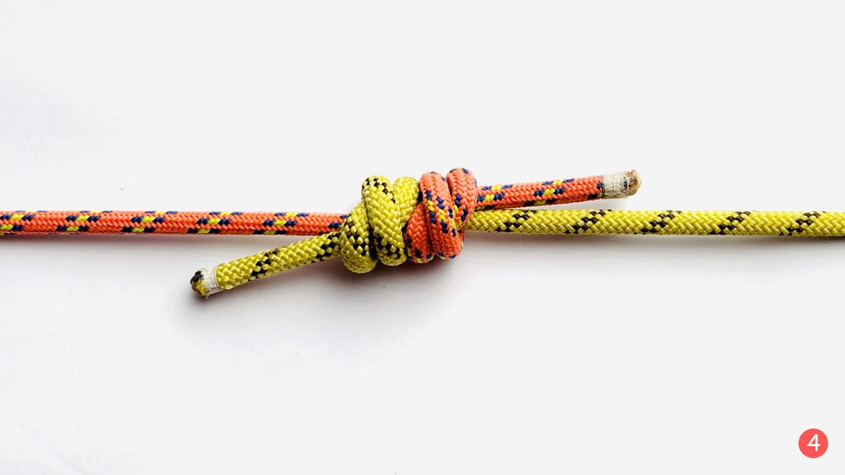 double-fisherman's-knot-step-4-how-to-tie-a-double-fisherman's-knot-knotspedia