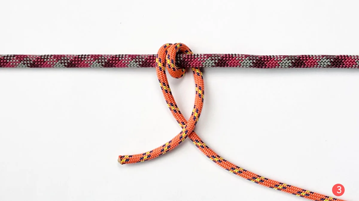 magnus-hitch-step-3-how-to-tie-a-magnus-hitch-knotspedia