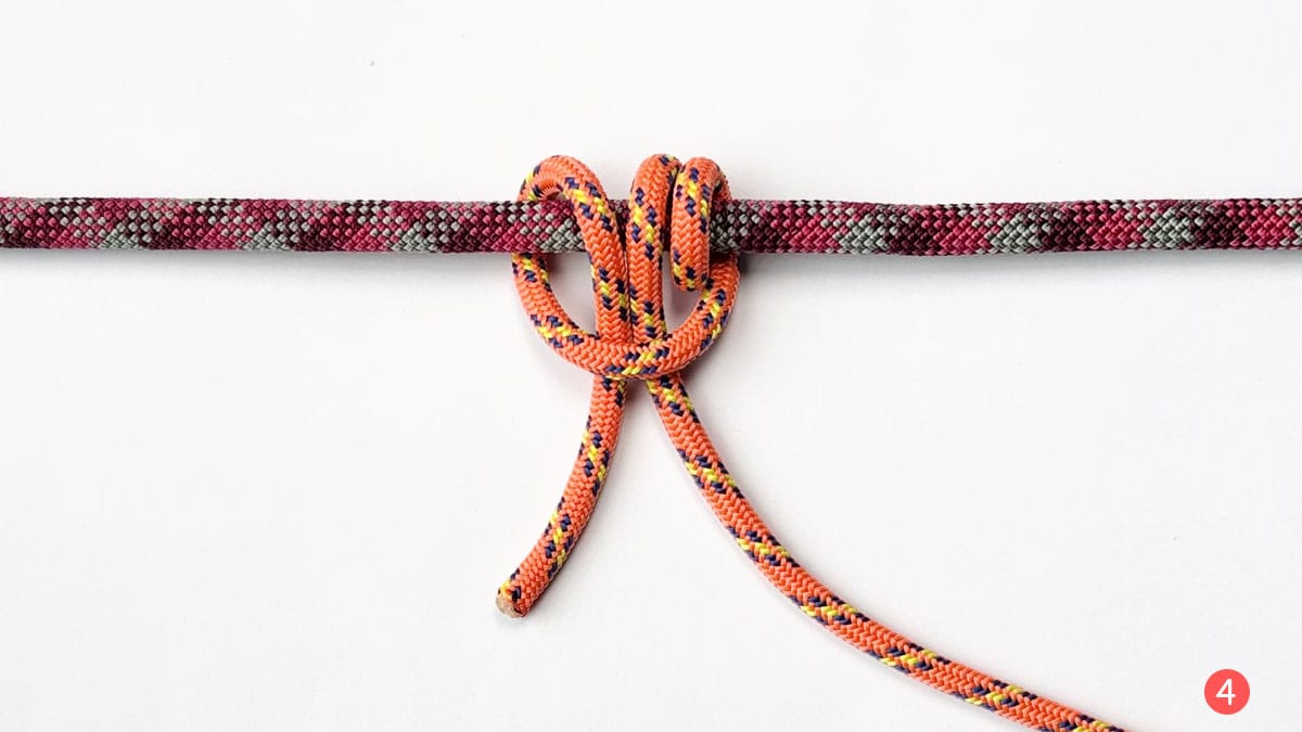 magnus-hitch-step-4-how-to-tie-a-magnus-hitch-knotspedia