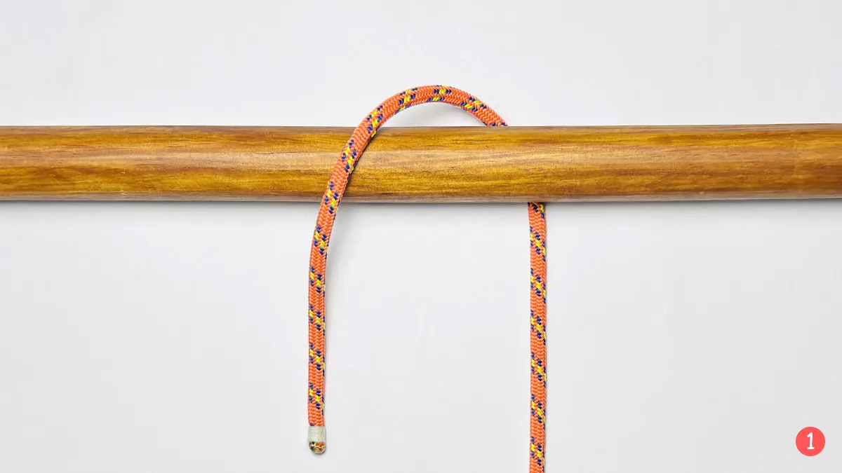 swing-hitch-knot-step-1-how-to-tie-a-swing-hitch-knotspedia