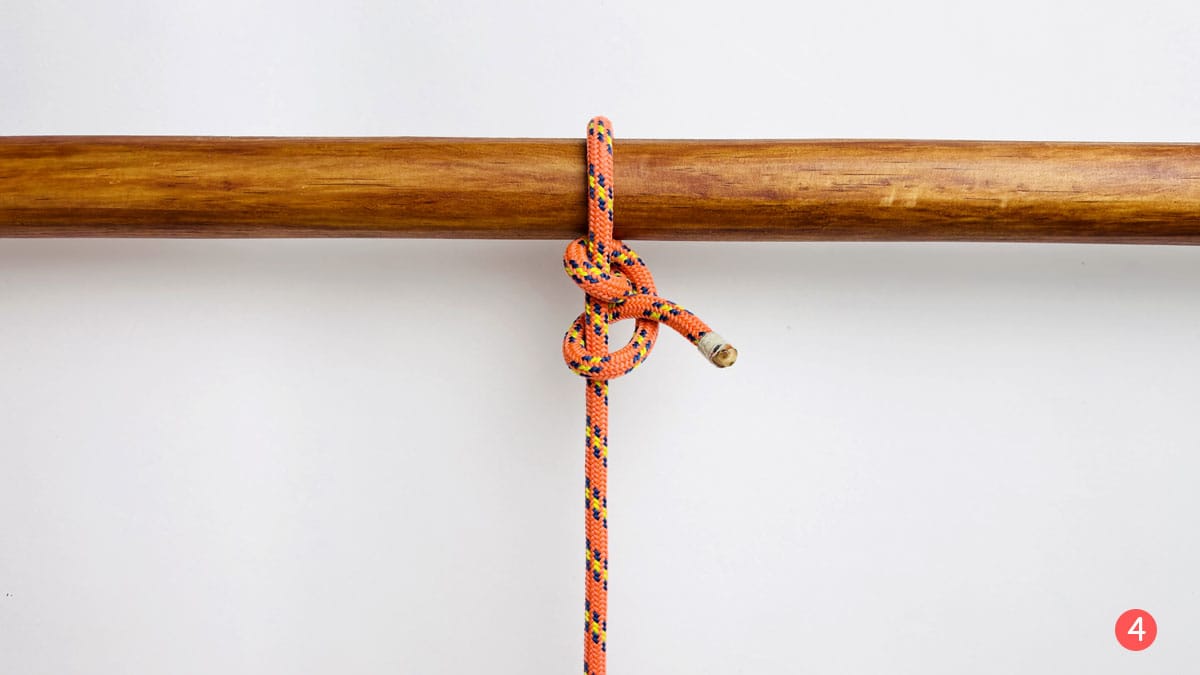 two-half-hitches-step-4-how-to-tie-a-two-half-hitches-knot-knotspedia
