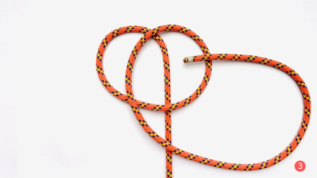 celtic-button-knot-step-3-how-to-tie-a-celtic-button-knot-knotspedia