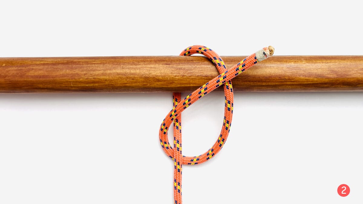 timber-hitch-step-2-how-to-tie-a-timber-hitch-knotspedia