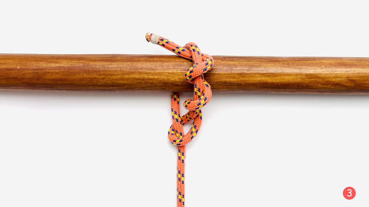 timber-hitch-step-3-how-to-tie-a-timber-hitch-knotspedia