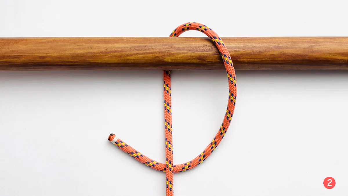 backhand-hitch-step-2-how-to-tie-the-backhand-hitch-knotspedia