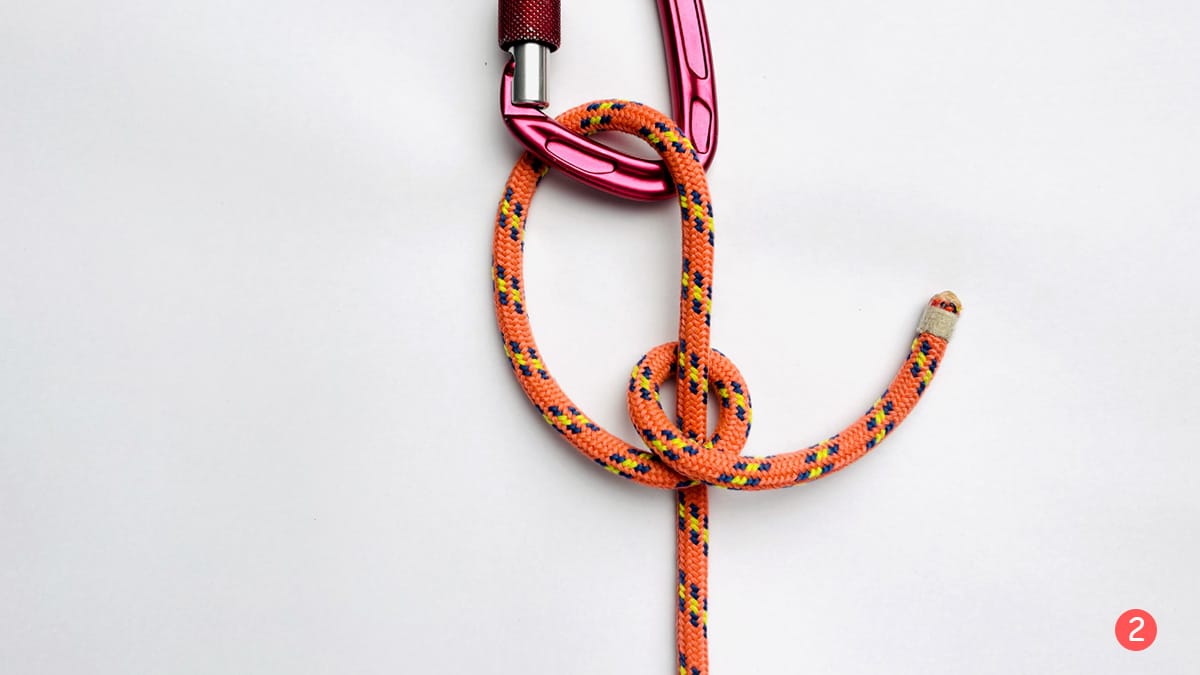 bull-hitch-rope-end-method-step-2-how-to-tie-a-bull-hitch-knotspedia