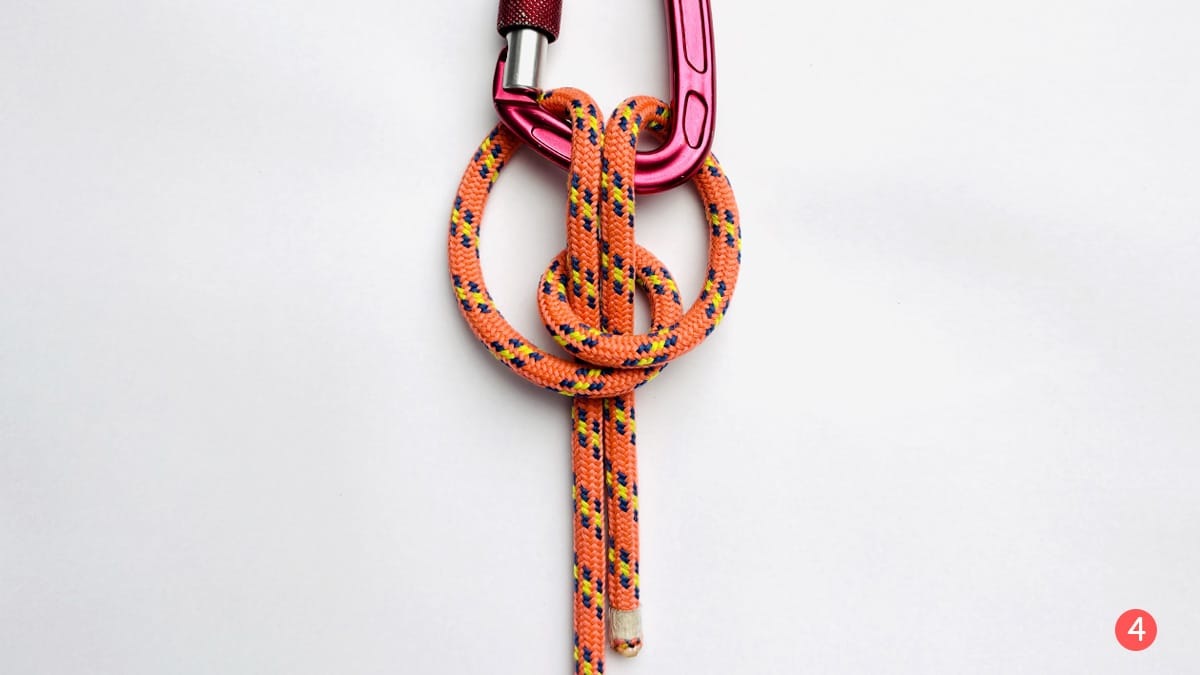 bull-hitch-rope-end-method-step-4-how-to-tie-a-bull-hitch-knotspedia