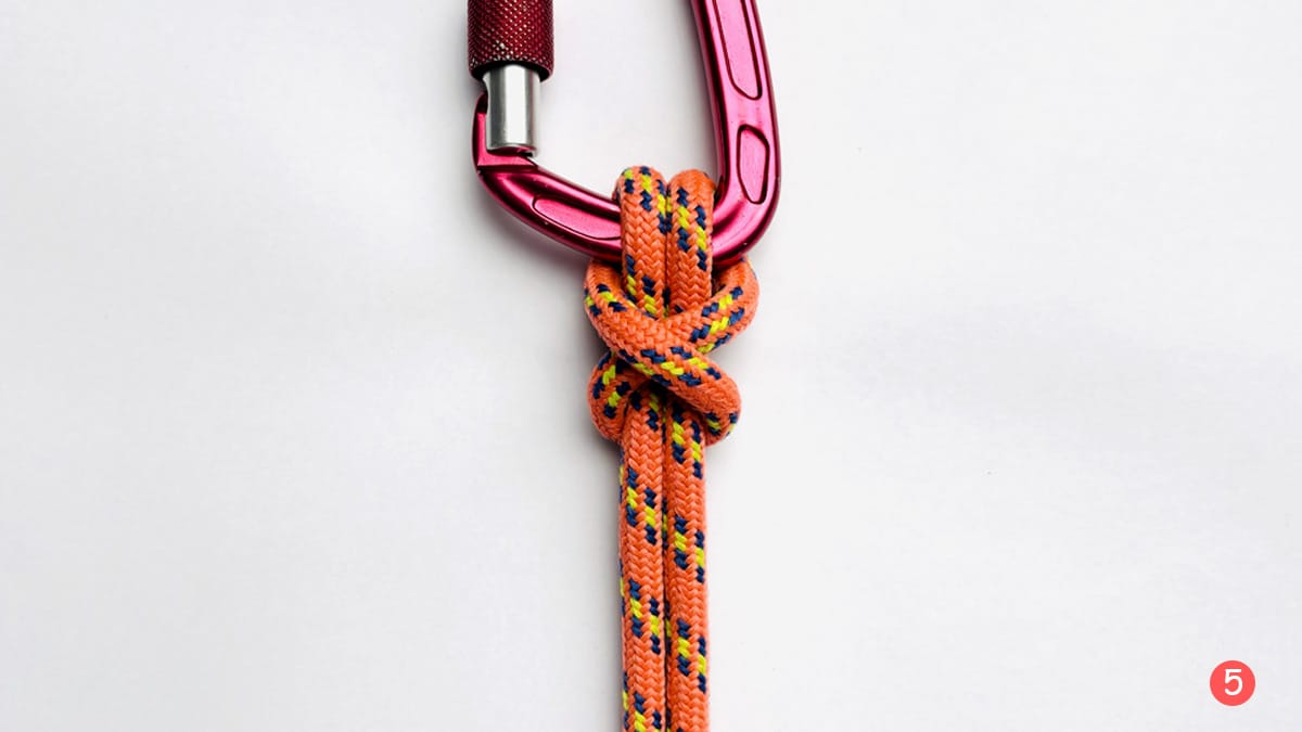 bull-hitch-rope-end-method-step-5-how-to-tie-a-bull-hitch-knotspedia