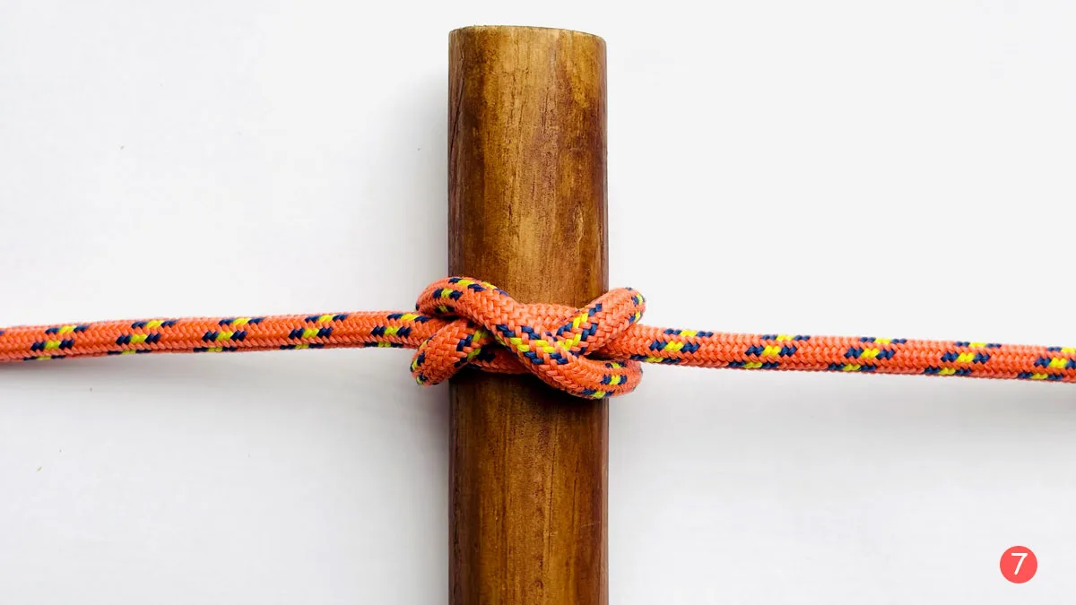 constrictor-knot-twisting-method-step-7-how-to-tie-a-constrictor-knot-knotspedia