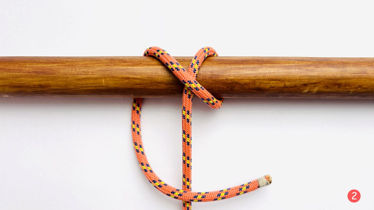 sailor's-knot-step-2-how-to-tie-a-sailor's-knot-knotspedia