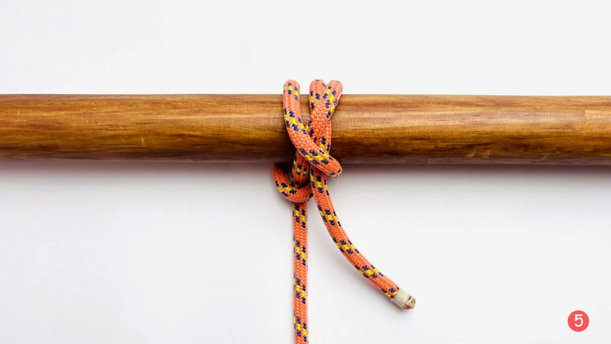 sailor's-knot-step-5-how-to-tie-a-sailor's-knot-knotspedia sailor's-knot-step-5-how-to-tie-a-sailor's-knot-knotspedia